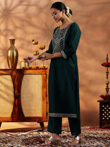Women's Green Zari Embroidered Paisley Kurta with Solid Trouser and Poly Chiffon Self Design Dupatta