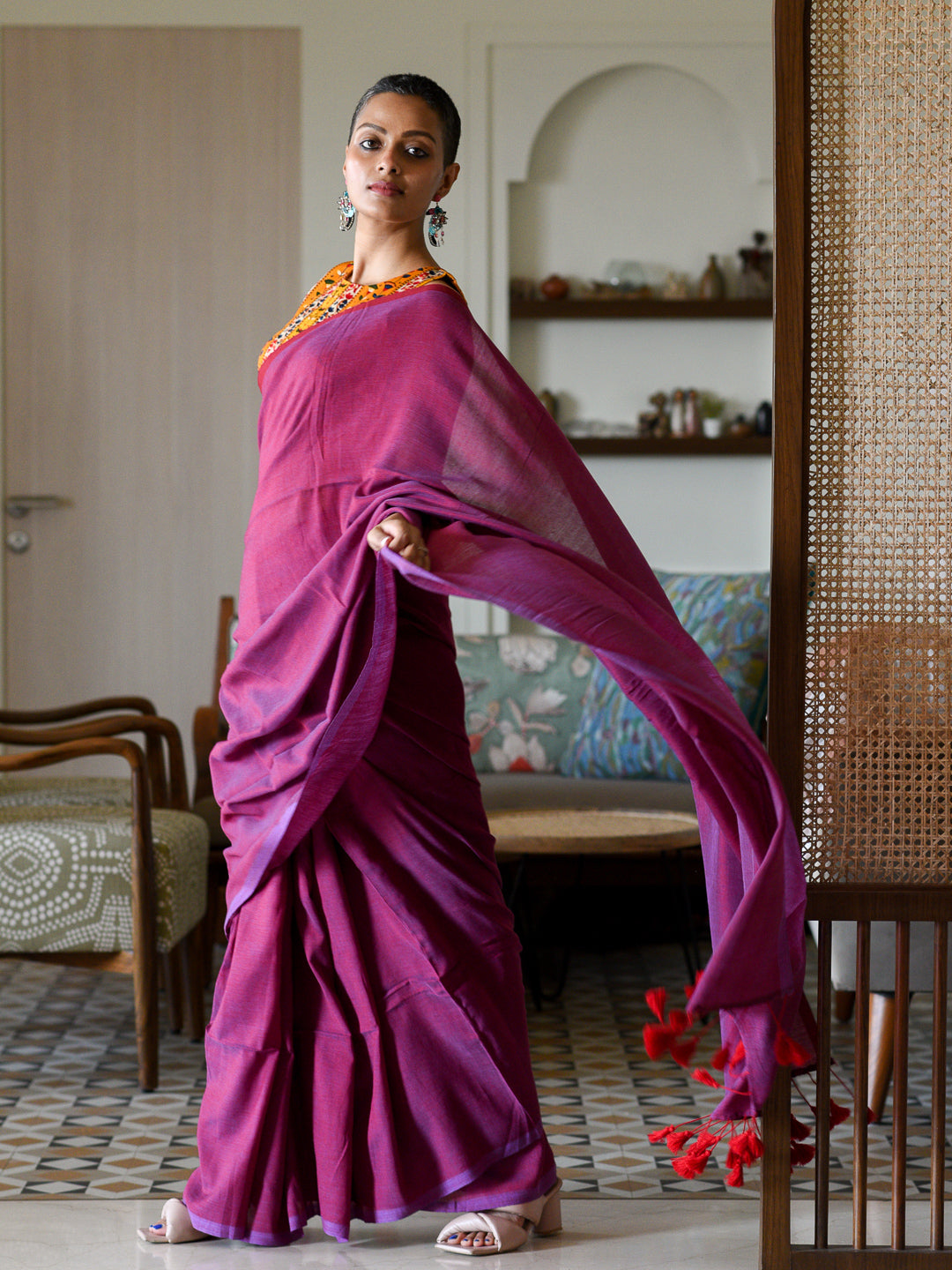 Women's Purple Cotton Blend Saree
