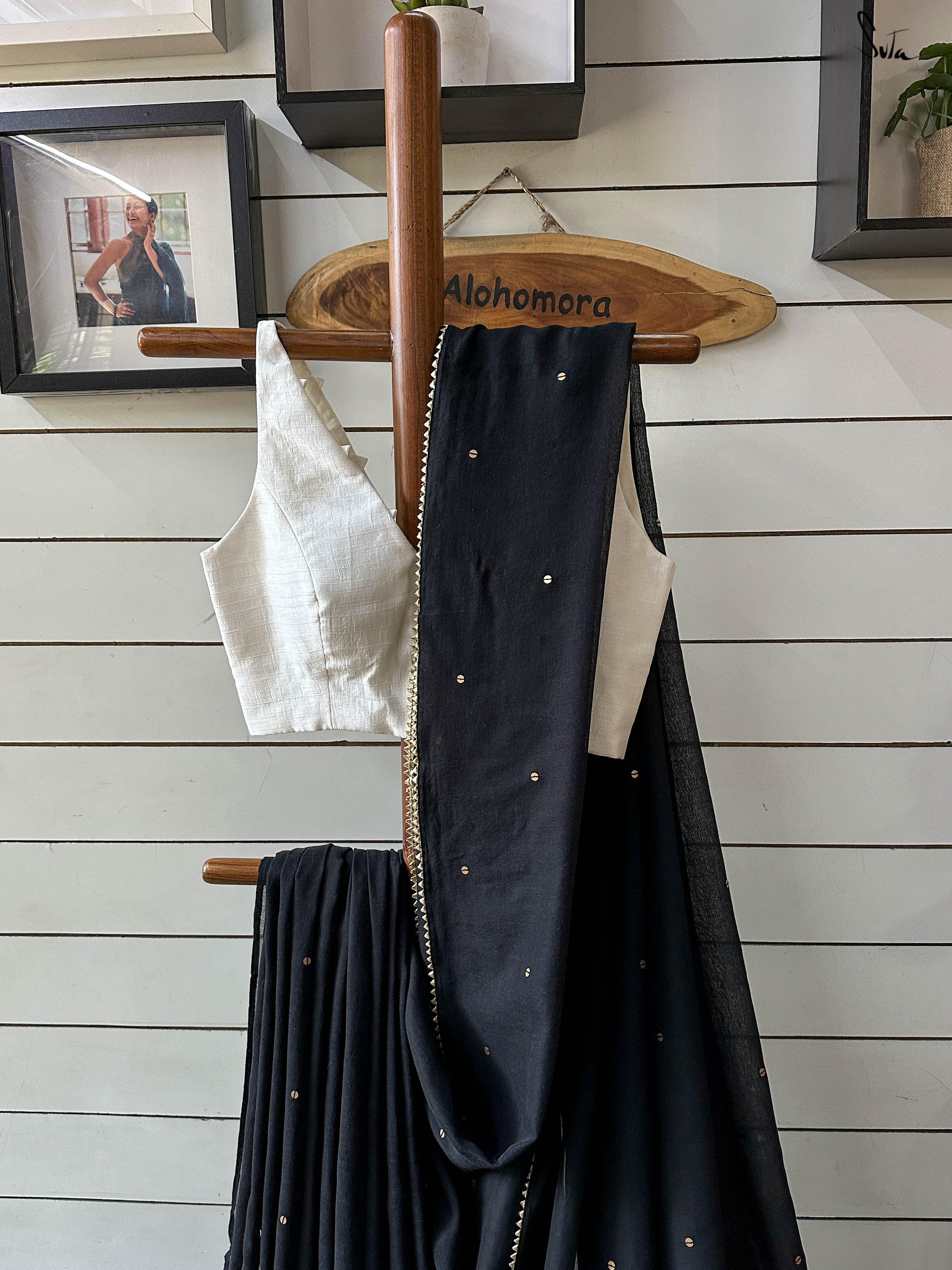 Women's Black Mul Cotton Saree