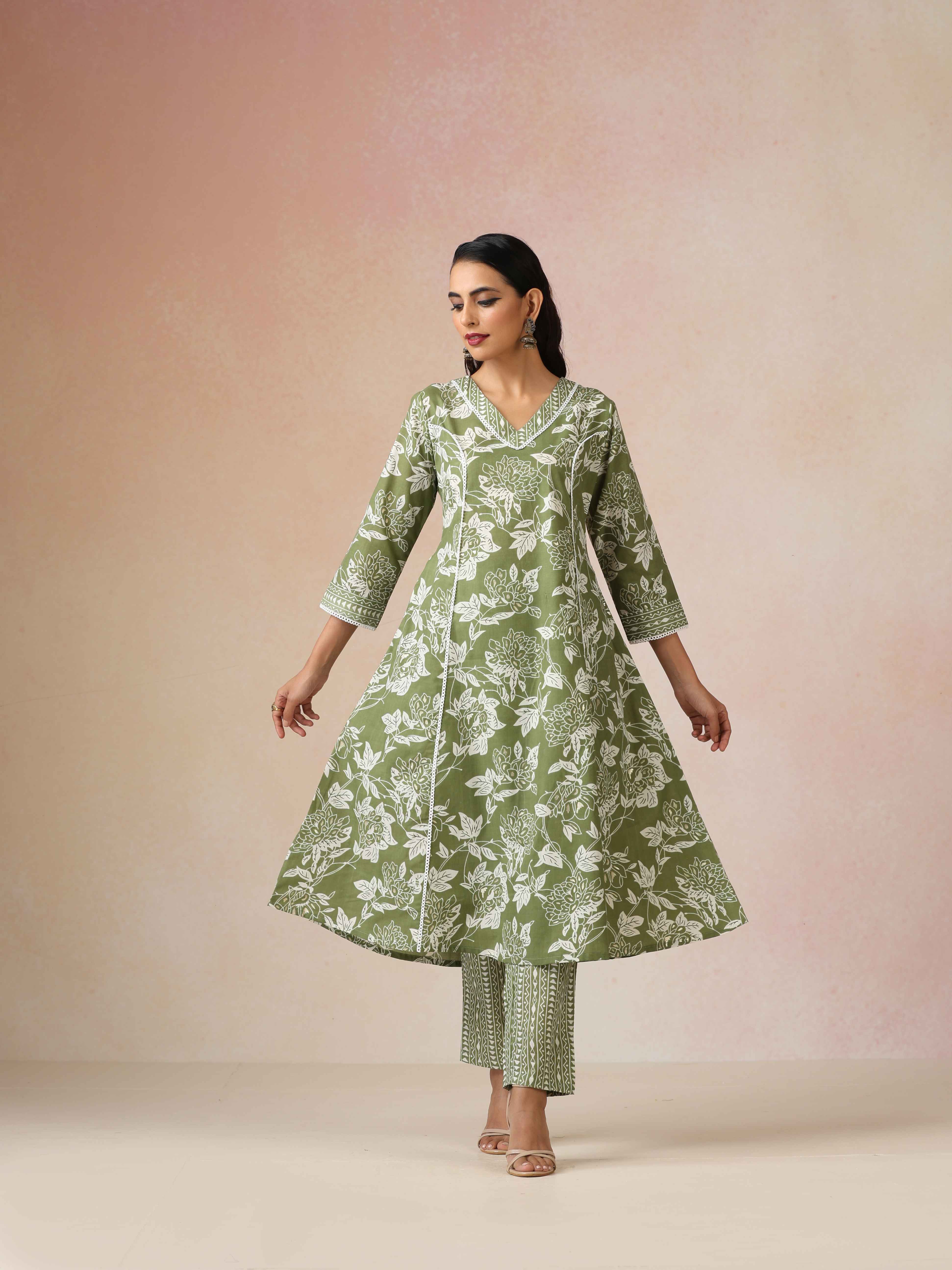 Women's Green Festive Printed Kurta Set