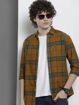 Men's Regular Fit Checkered Full Sleeves Cutaway Collar Casual Shirt