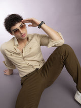 Men's Slim Fit Solid Full Sleeves Cutaway Collar Casual Shirt