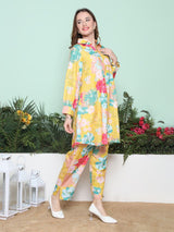 Women's Yellow Ethnic Three Quarter Sleeves Kurta Set