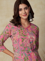 Women's Pink Daily Floral Three-Quarter Sleeves Kurta Sets