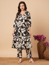 Women's Black Daily Floral Three-Quarter Sleeves Kurta Sets