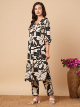 Women's Black Daily Floral Three-Quarter Sleeves Kurta Sets