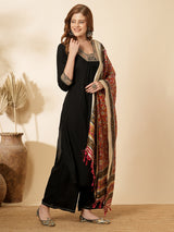 Women's Black Festive Floral Three-Quarter Sleeves Kurta Sets