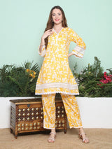 Women's Yellow Ethnic Three Quarter Sleeves Kurta Set