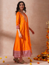 Women's Bronze Festive Ethnic Motifs Three-Quarter Sleeves Kurta Sets