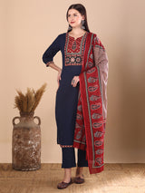 Women's Blue Festive Floral Three-Quarter Sleeves Kurta Sets