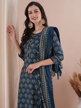 Women's Green Festive Floral Three-Quarter Sleeves Kurta Sets