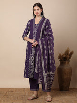 Women's Purple Festive Ethnic Motifs Three-Quarter Sleeves Kurta Sets
