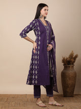 Women's Purple Festive Ethnic Motifs Three-Quarter Sleeves Kurta Sets