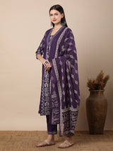Women's Purple Festive Ethnic Motifs Three-Quarter Sleeves Kurta Sets