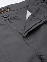 Men's Relaxed Fit Solid Mid Rise Trousers