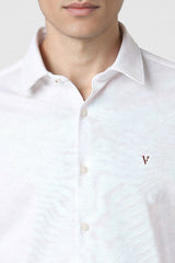 Men's White Casual Slim Fit Solid Full Sleeves Shirt
