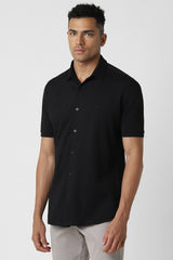 Men's Black Casual Slim Fit Solid Half Sleeves Shirt