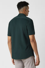 Men's Green Casual Slim Fit Solid Half Sleeves Shirt