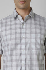 Men's Purple Casual Slim Fit Checked Half Sleeves Shirt
