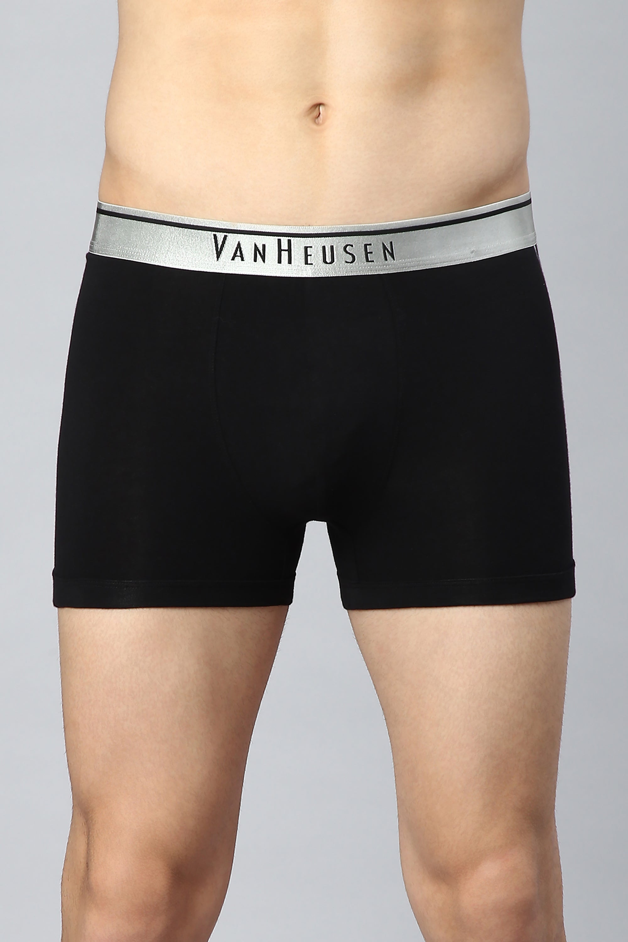 Men's Black Solid Regular Fit Trunk - Pack of 1