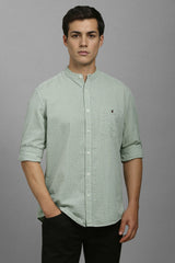 Men's Green Casual Solid Slim Fit Full Sleeves Shirt