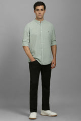 Men's Green Casual Solid Slim Fit Full Sleeves Shirt