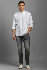 Men's White Casual Striped Slim Fit Full Sleeves Shirt