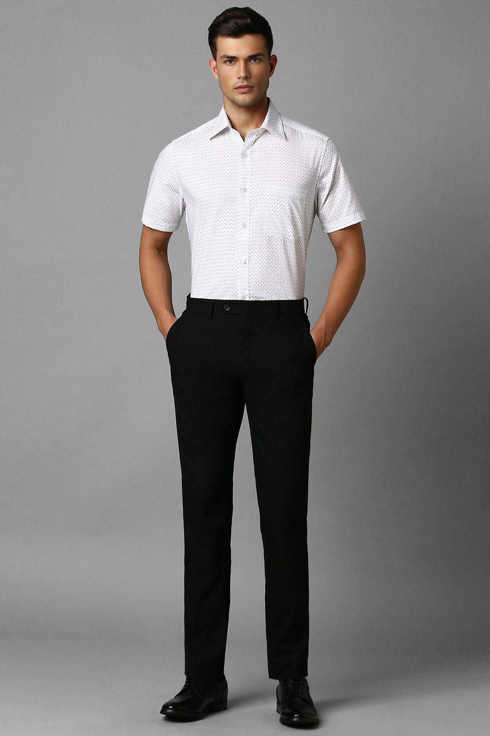 Men's White Casual Half Sleeves Shirt
