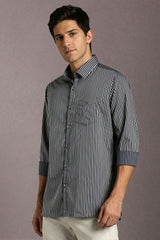 Men's Navy Casual Striped Slim Fit Full Sleeves Shirt