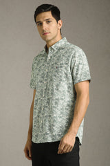 Men's Green Casual Printed Slim Fit Half Sleeves Shirt