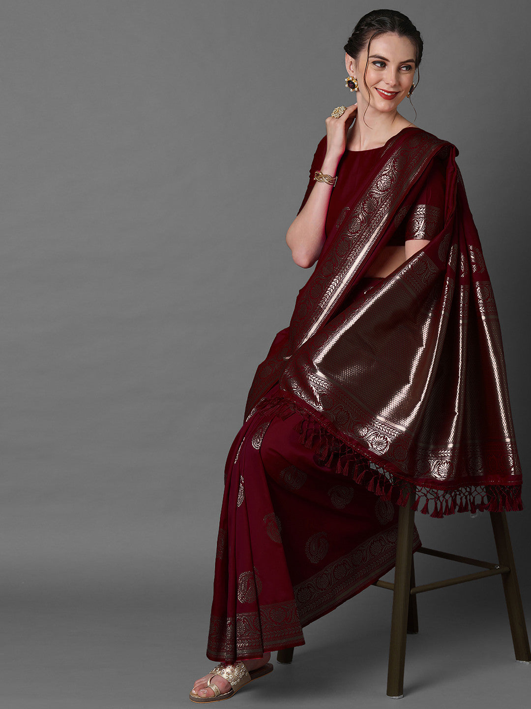 Women's Silk Blend Brown Woven Design Celebrity Saree with Blouse Piece