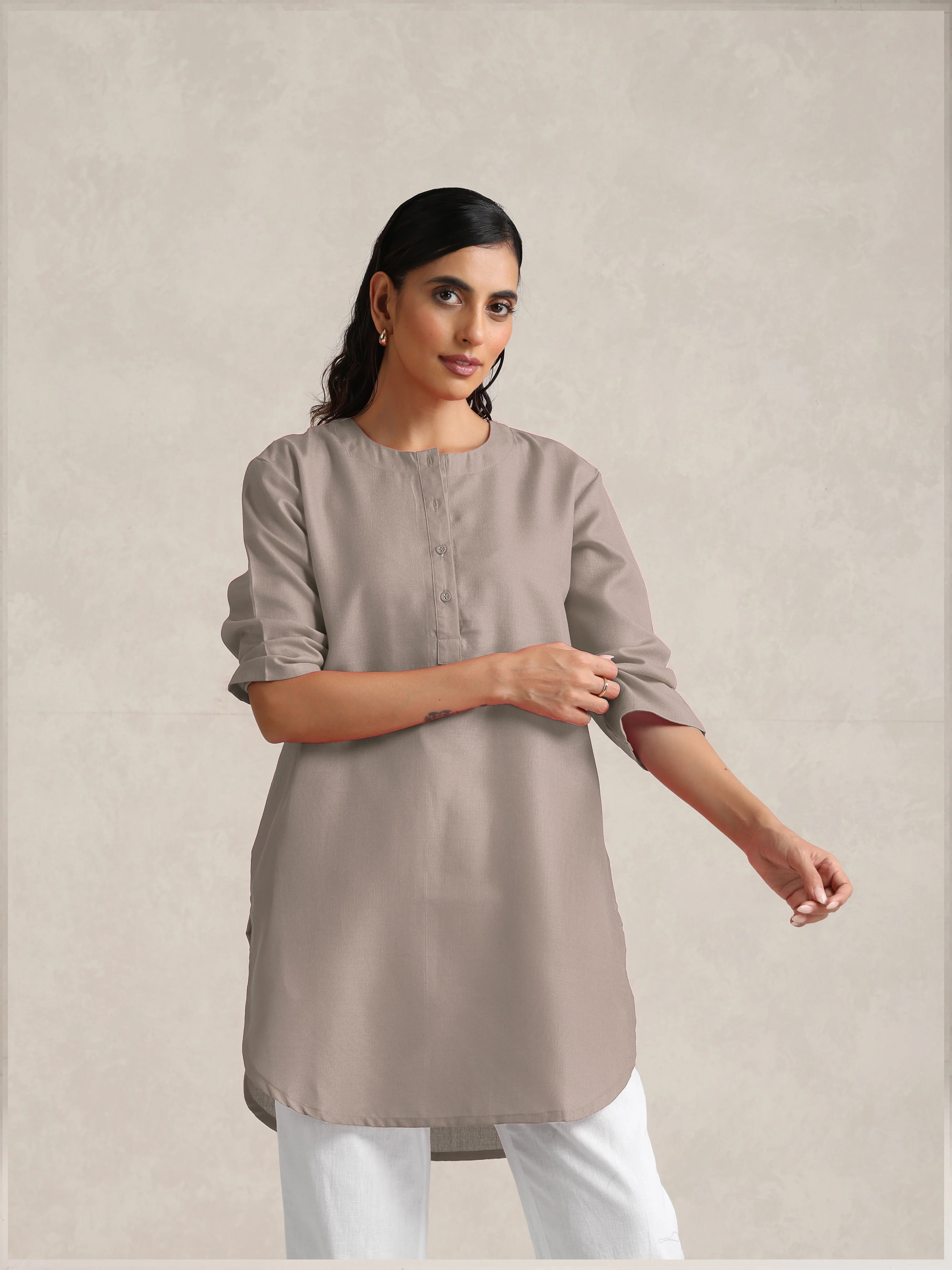 Women's Grey Cotton Blend Short Kurta