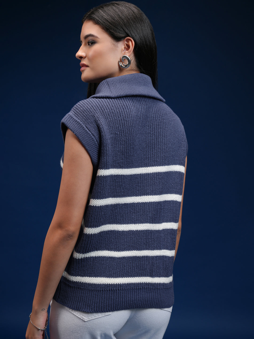 Women's Blue Casual Striped Sleeveless Sweater