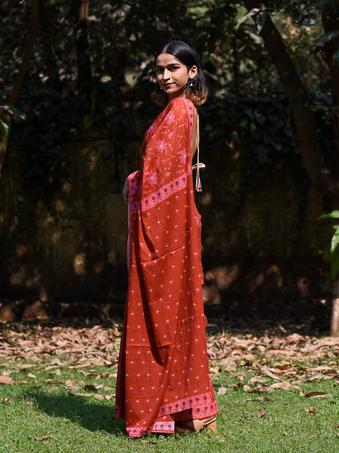 Women's Red Pure Cotton Saree