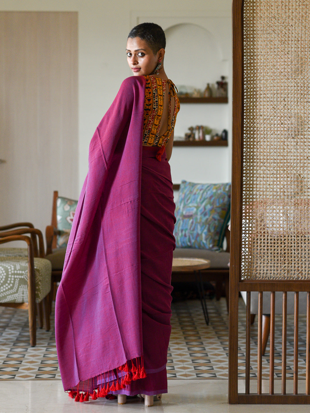 Women's Purple Cotton Blend Saree