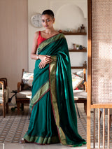 Women's Green Cotton Blend Saree