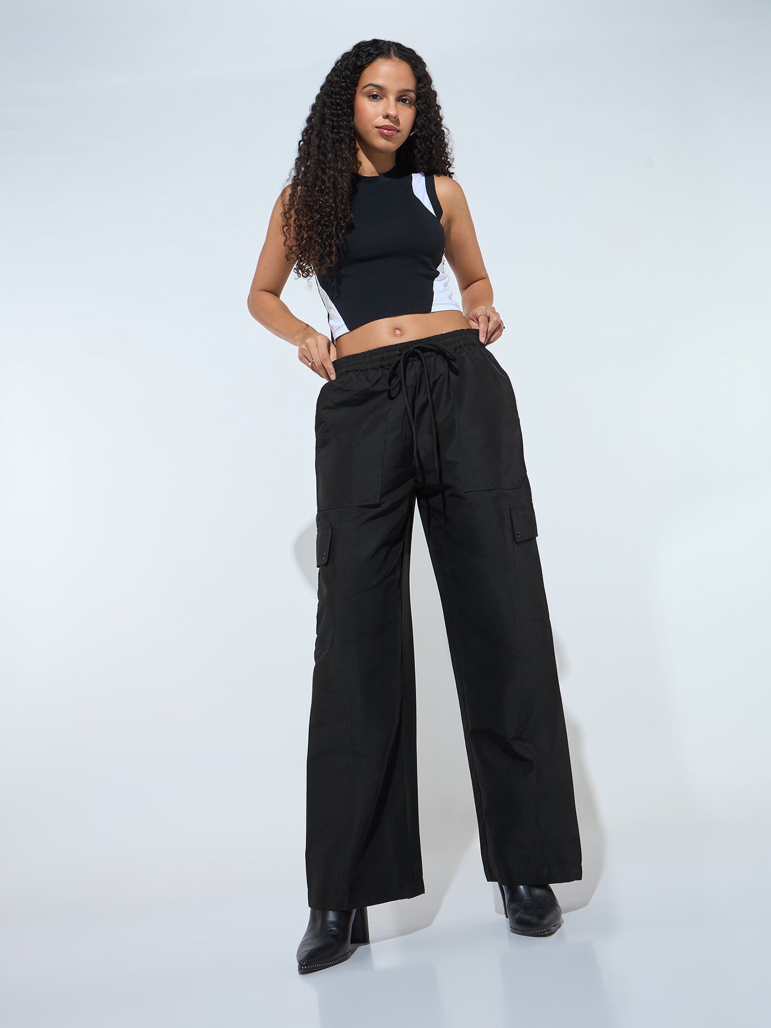 Women's Black Casual Boxy Fit Trouser