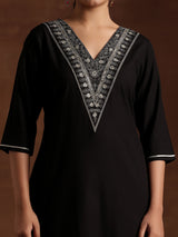 Women's Black Floral Patched Yoke Straight Kurta with Pocket