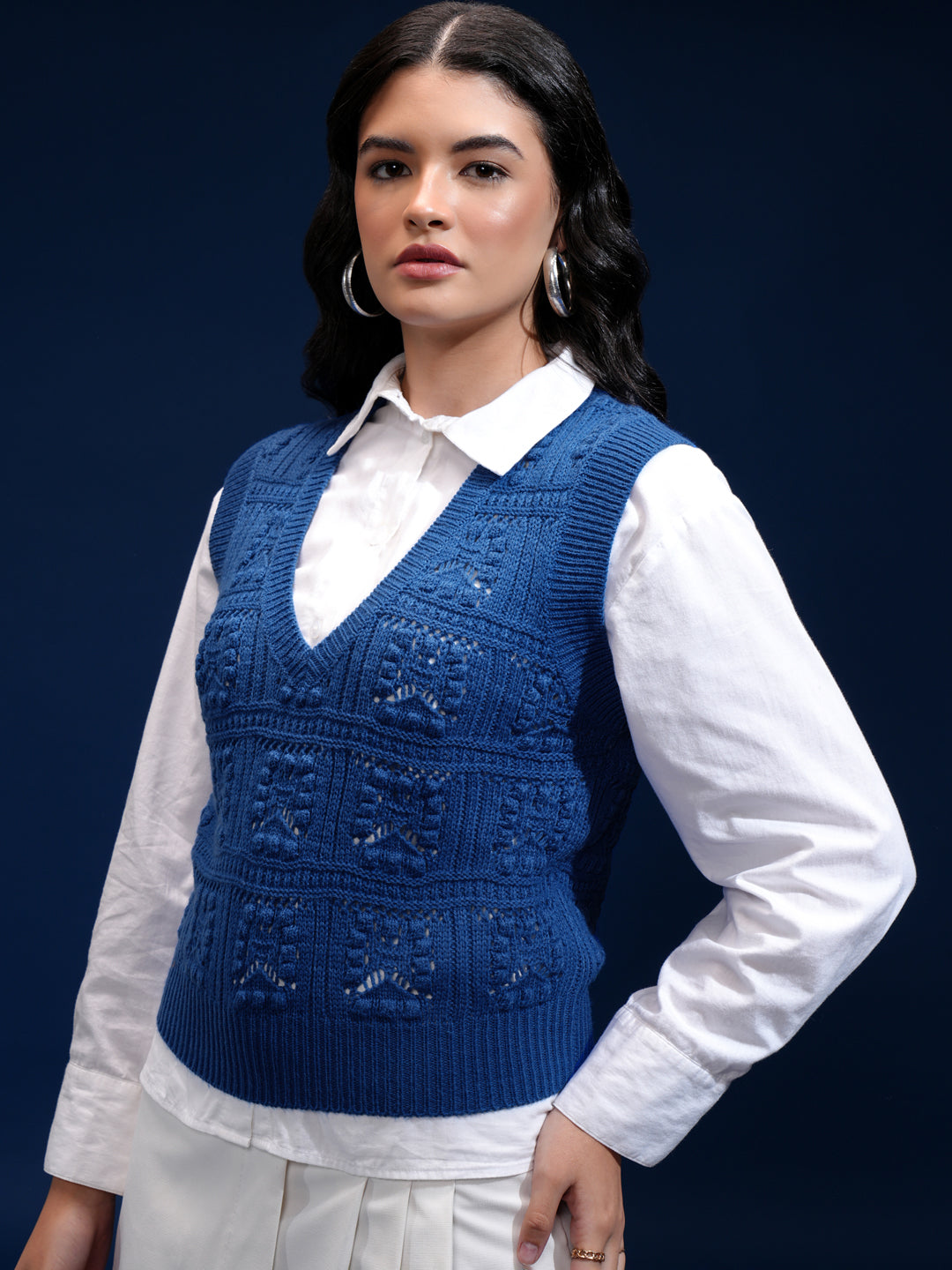 Women's Blue Casual Self-Design Sleeveless Sweater