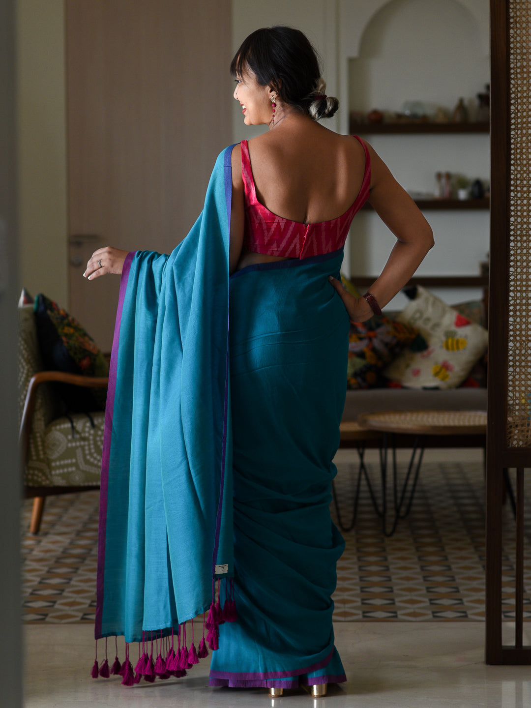 Women's Blue Cotton Blend Saree