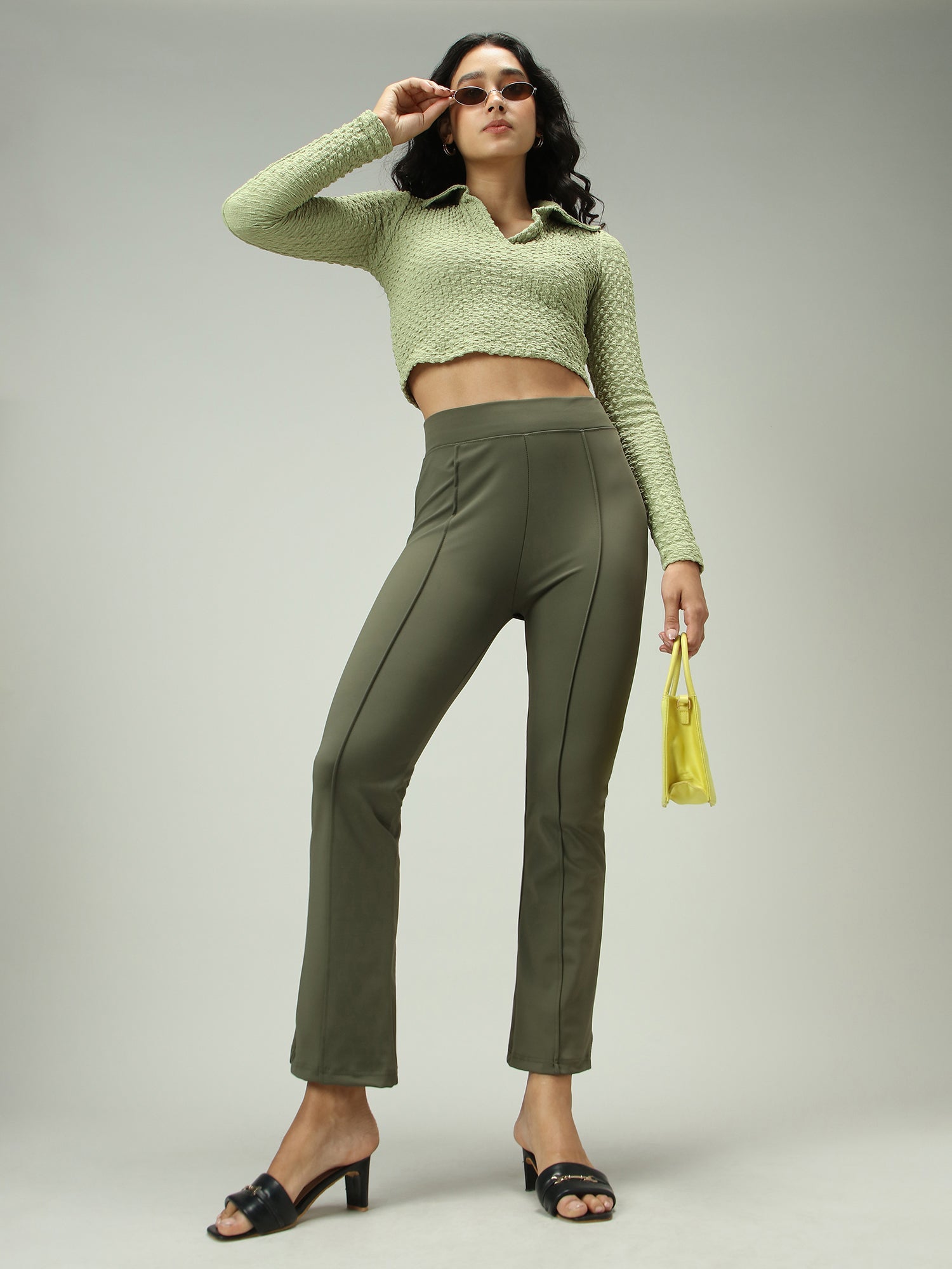 Women's Green Casual Regular Fit Solid Trouser
