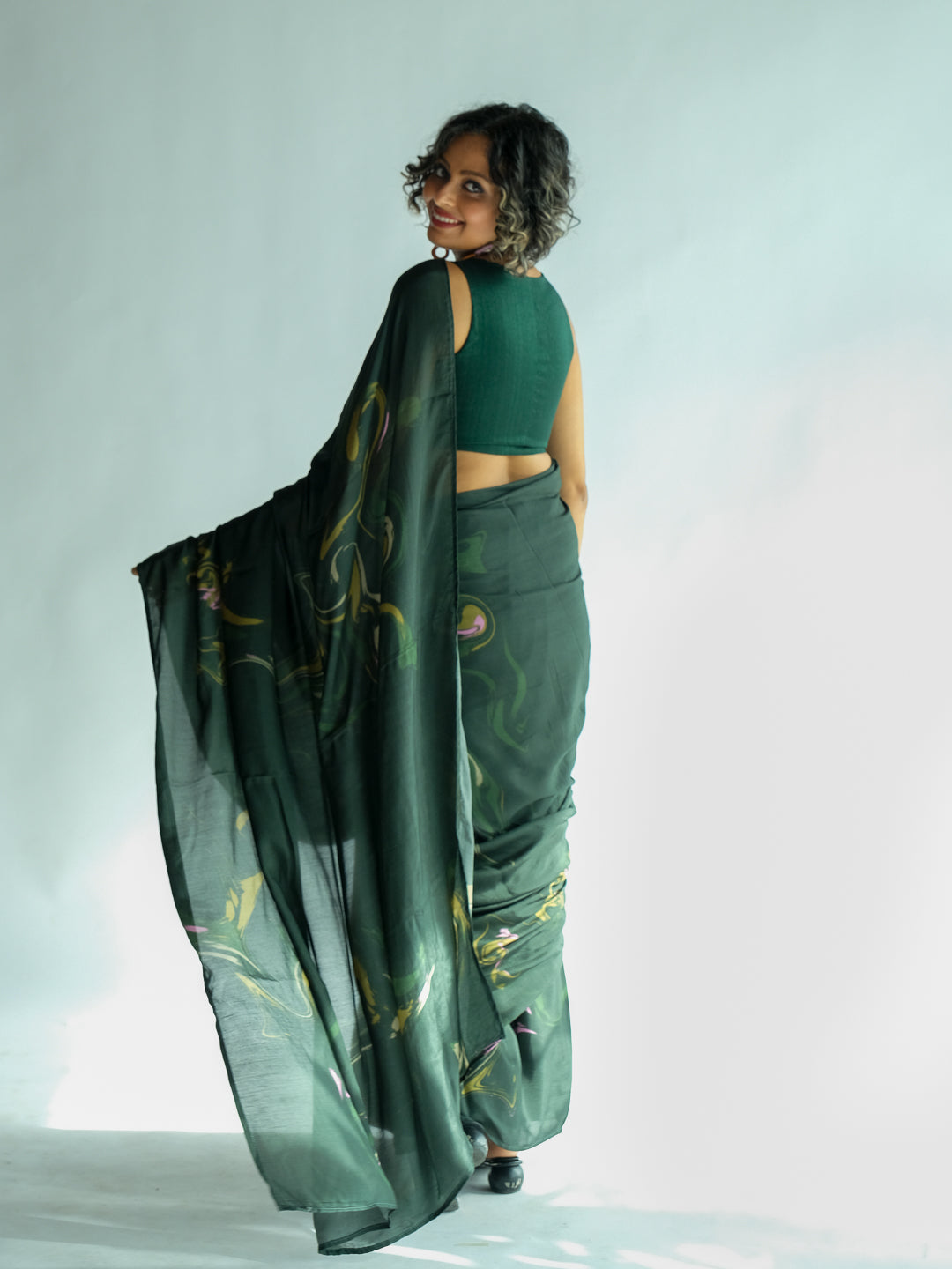 Women's Green Cotton Blend Saree
