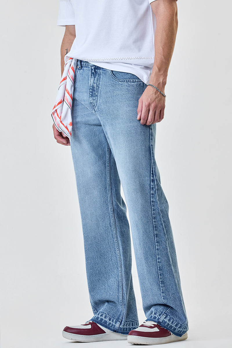 Men's Blue Casual Flared Fit Solid Jeans