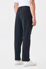 Men's Black Casual Regular Fit Solid Trousers