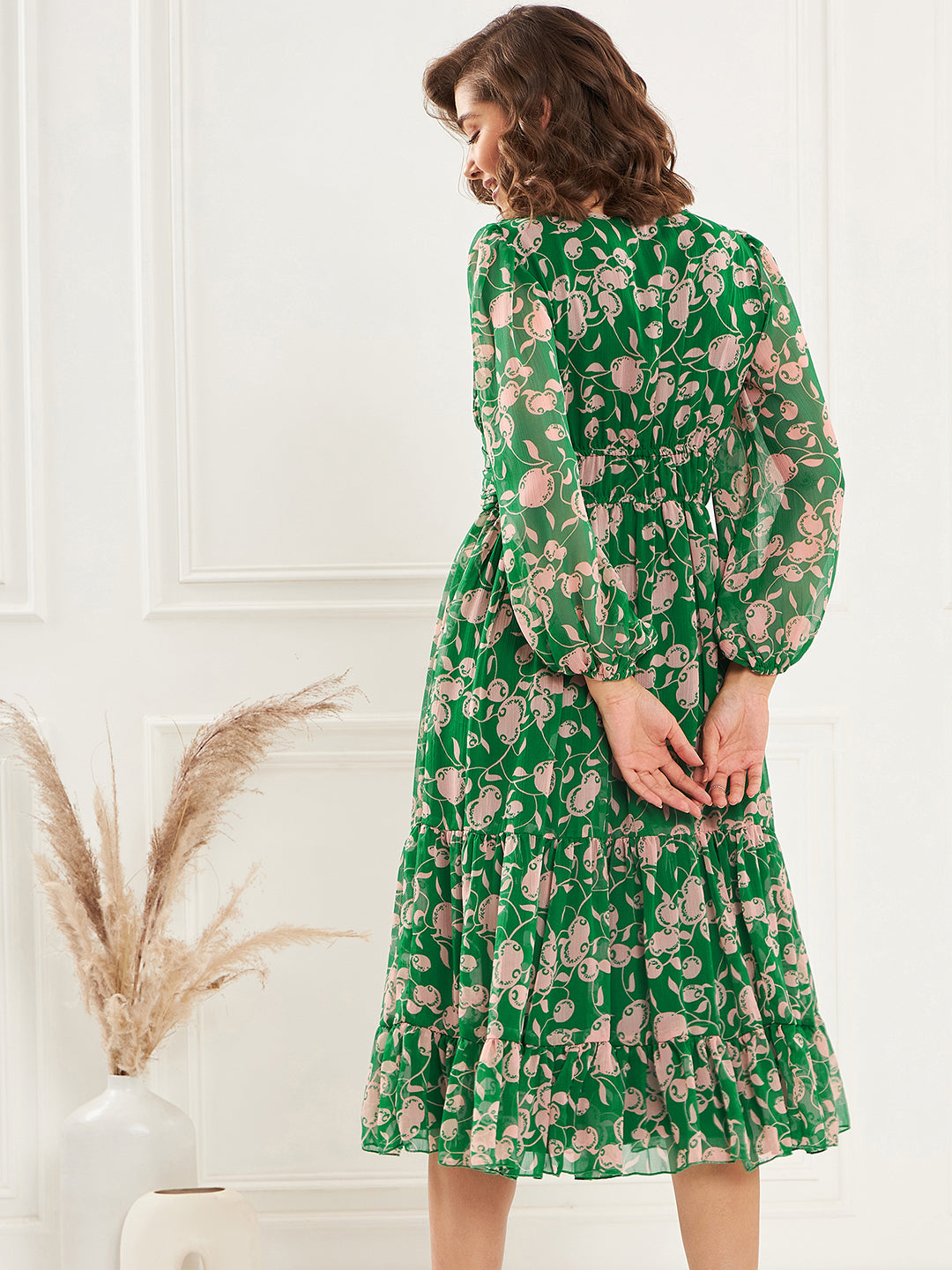 Women's Green Floral Printed V-Neck Puff Sleeve Pleated Tie Fit & Flare Dress