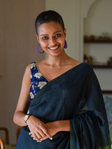 Women's Blue Cotton Blend Saree