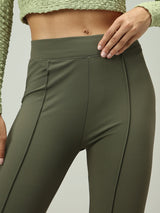 Women's Green Casual Regular Fit Solid Trouser