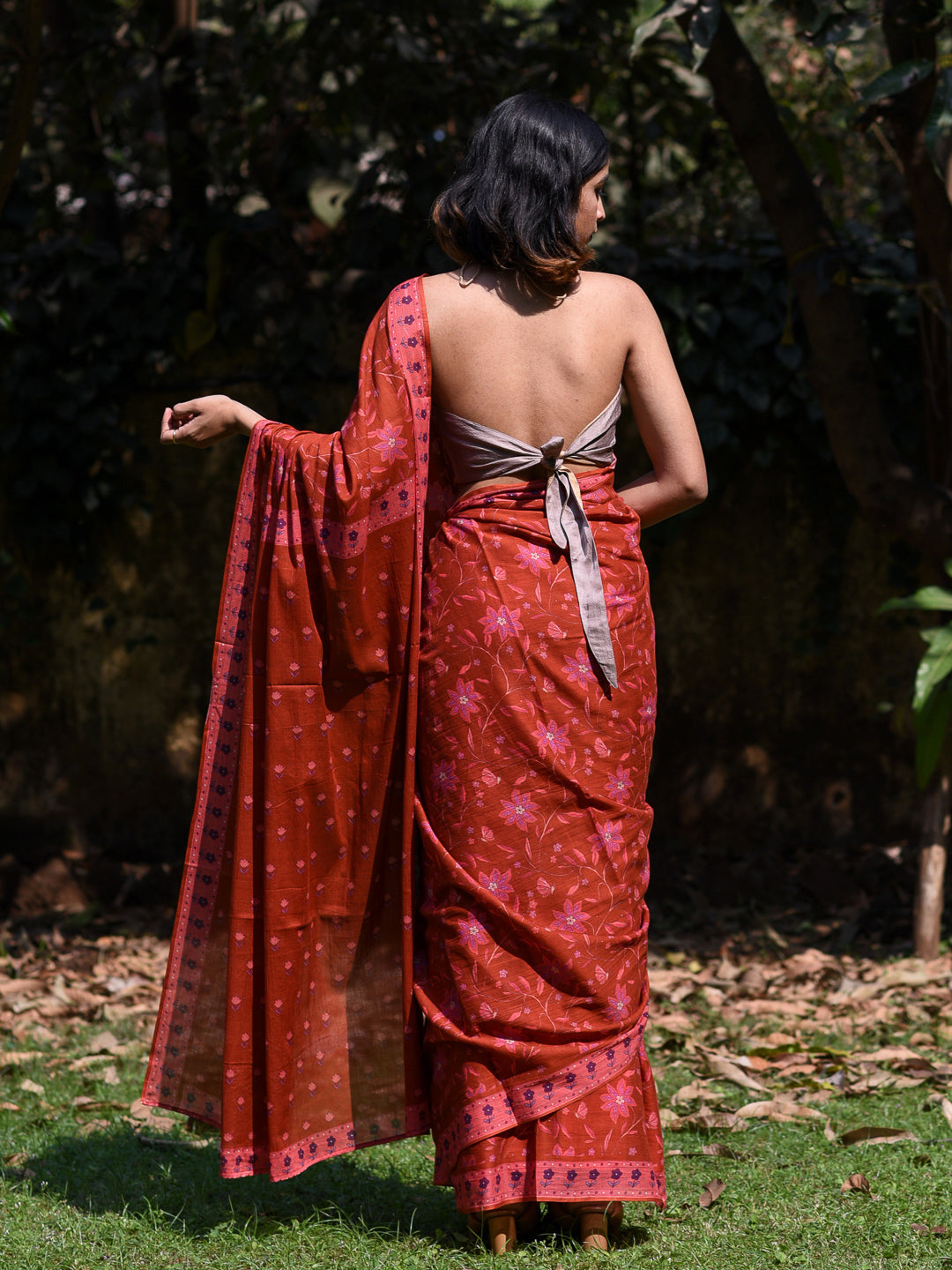 Women's Red Pure Cotton Saree