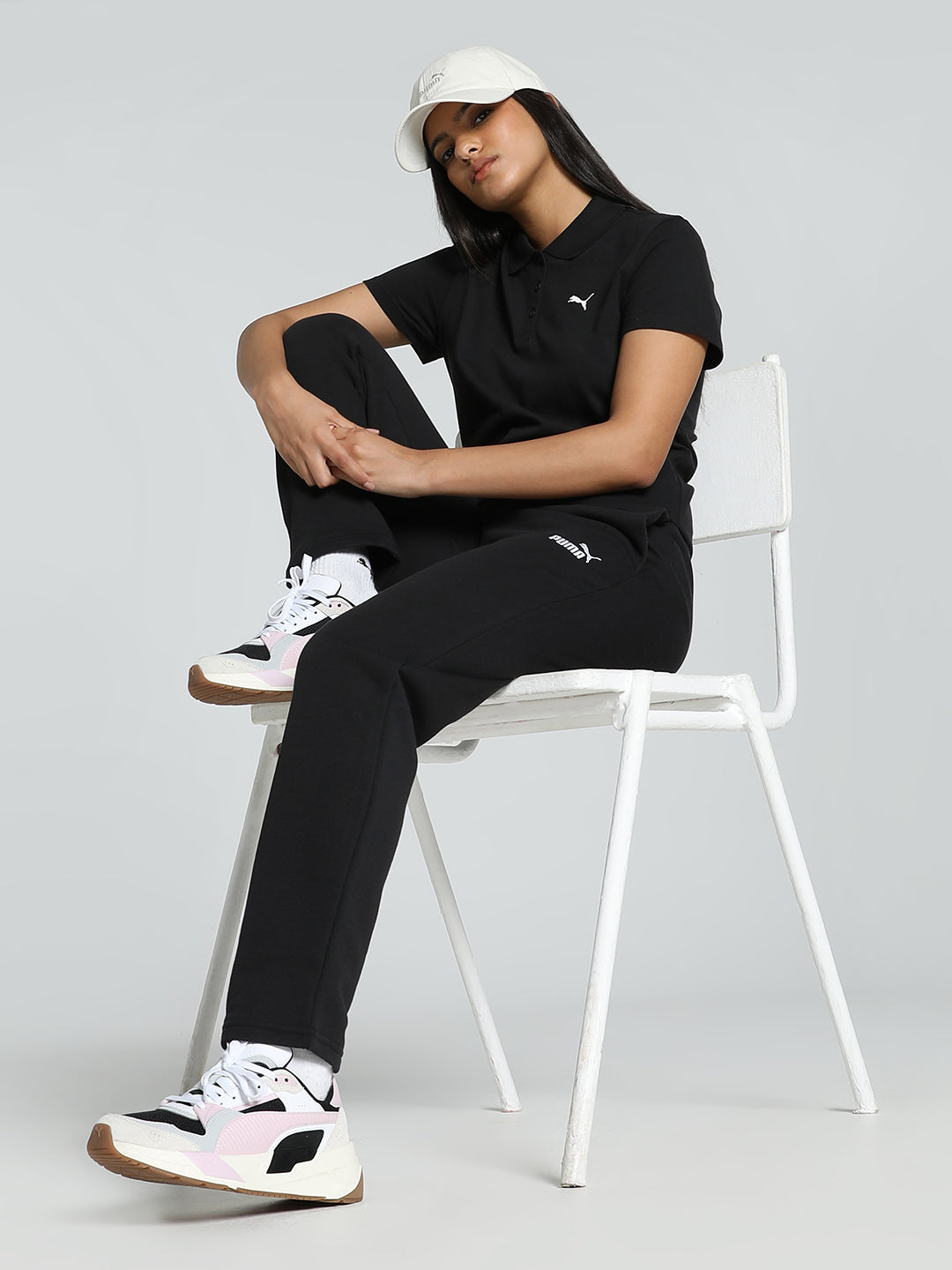 Women Black Casual Regular Solid Track Pant