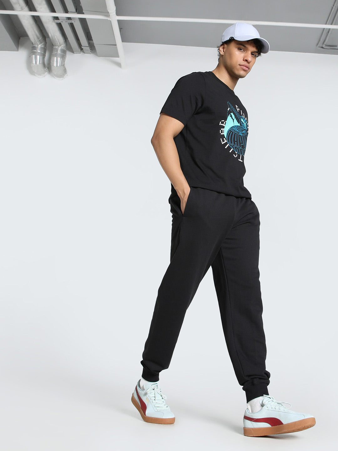 Mens Black Casual Regular Fit Half Sleeves Tshirt